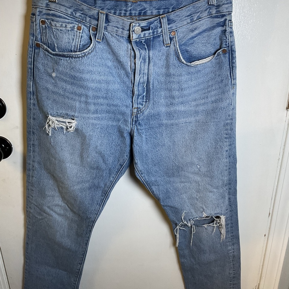 Women’s Levi 501s Skinny Distressed Jean W32 L28